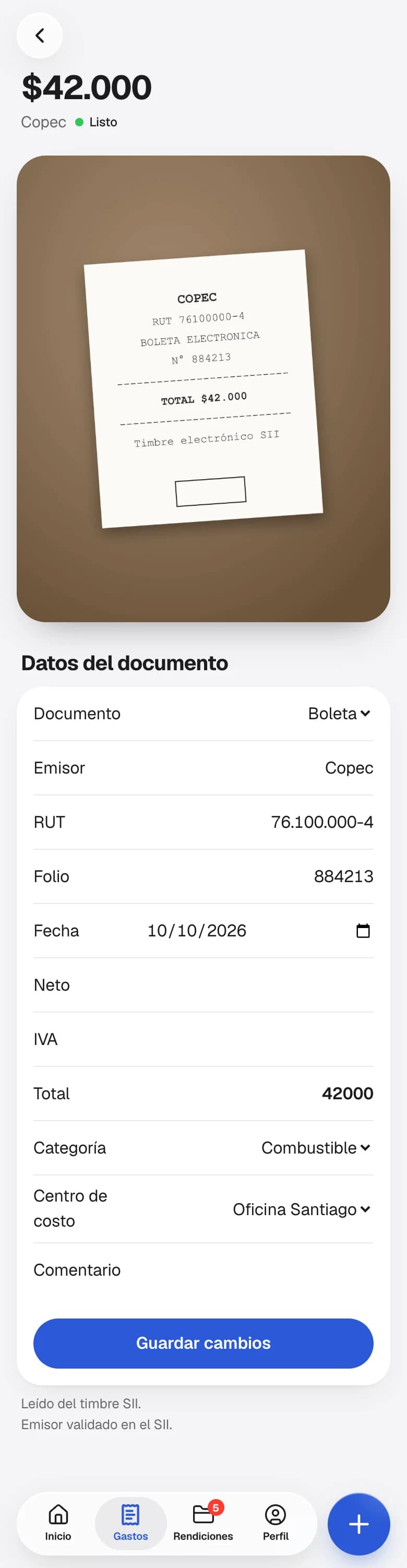 Un gasto en el celular: la foto de la boleta y sus datos leídos del timbre del SII.